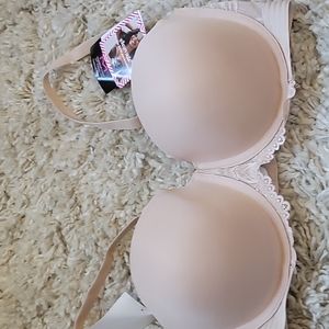 New Maidenform 5 ways to wear convertible straps bra